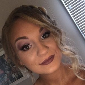 Meet your Posher, Michaela